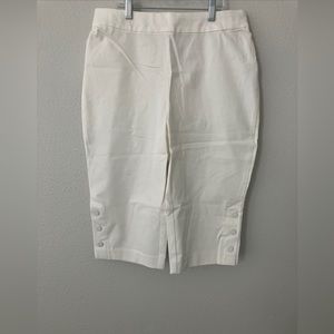 Isaac Mizrahi Live Petite 24/7 Stretch Slim Pedal Pusher - White (sz 8P) A496171